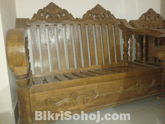 আকাশি কাঠের সোফা (ব্যবহ্নিত)